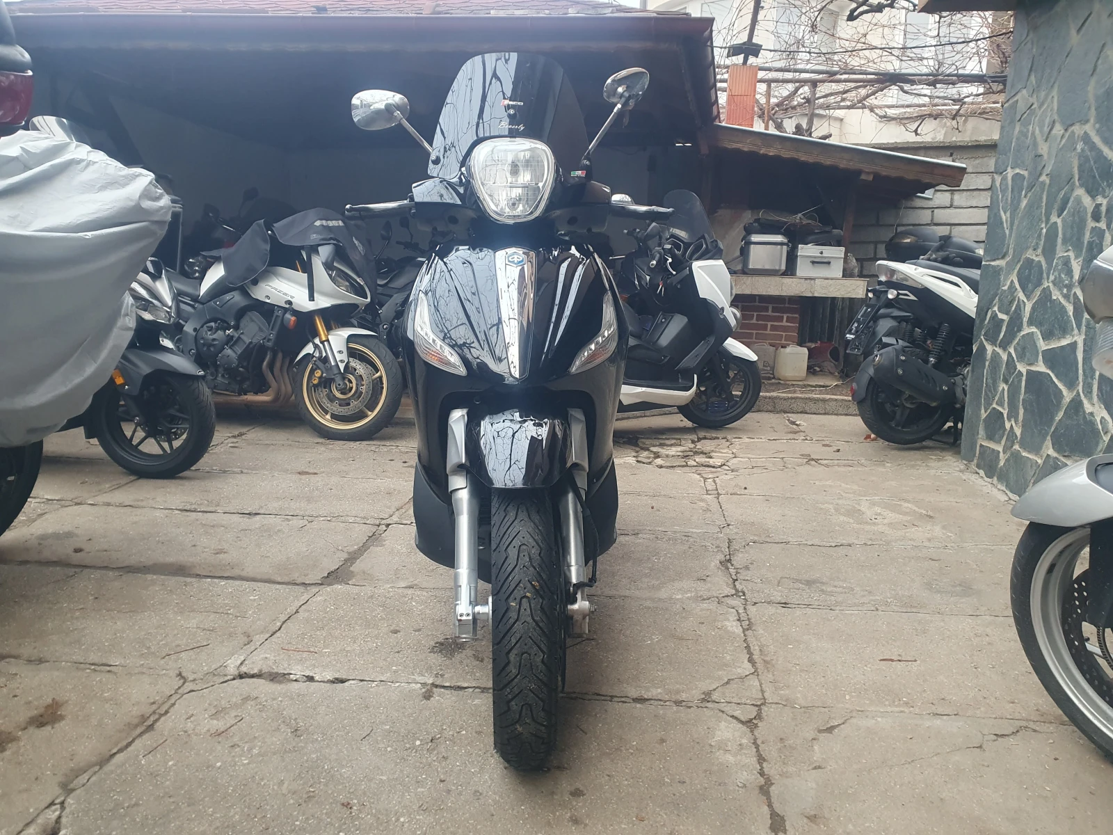 Piaggio Beverly 300i 2019 ABS/ASR - изображение 4