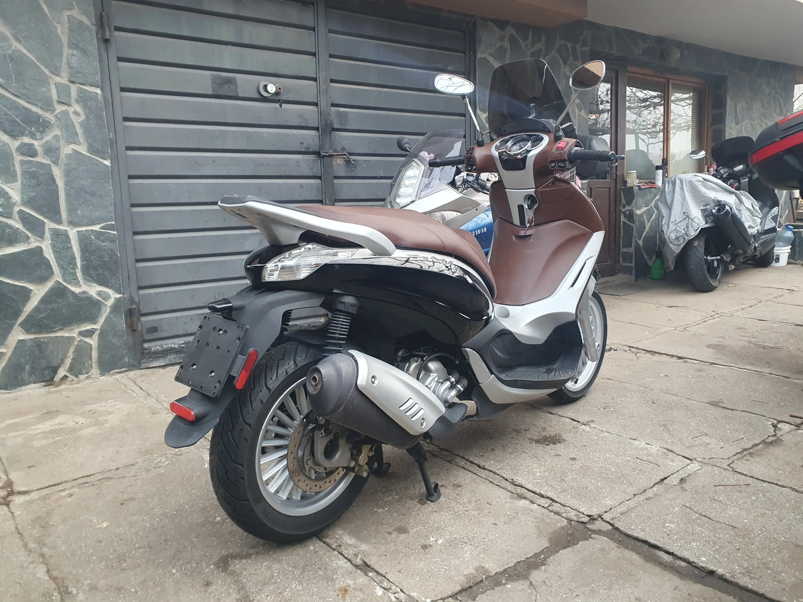 Piaggio Beverly 300i 2019 ABS/ASR - изображение 3