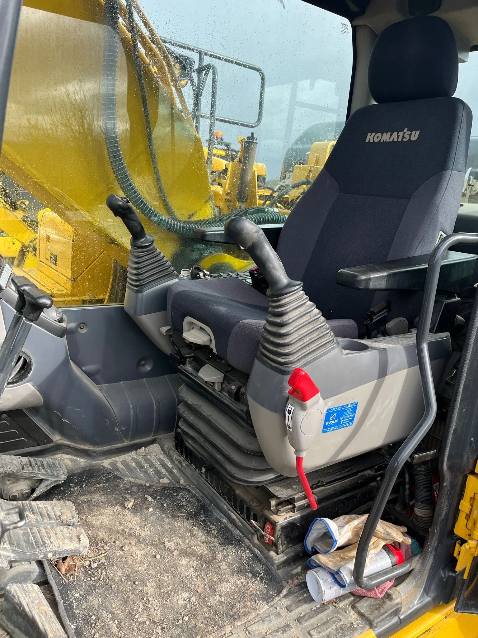 Багер Komatsu PC 240 NLC-11 3 КОФИ ЛИЗИНГ, снимка 5 - Индустриална техника - 53990816