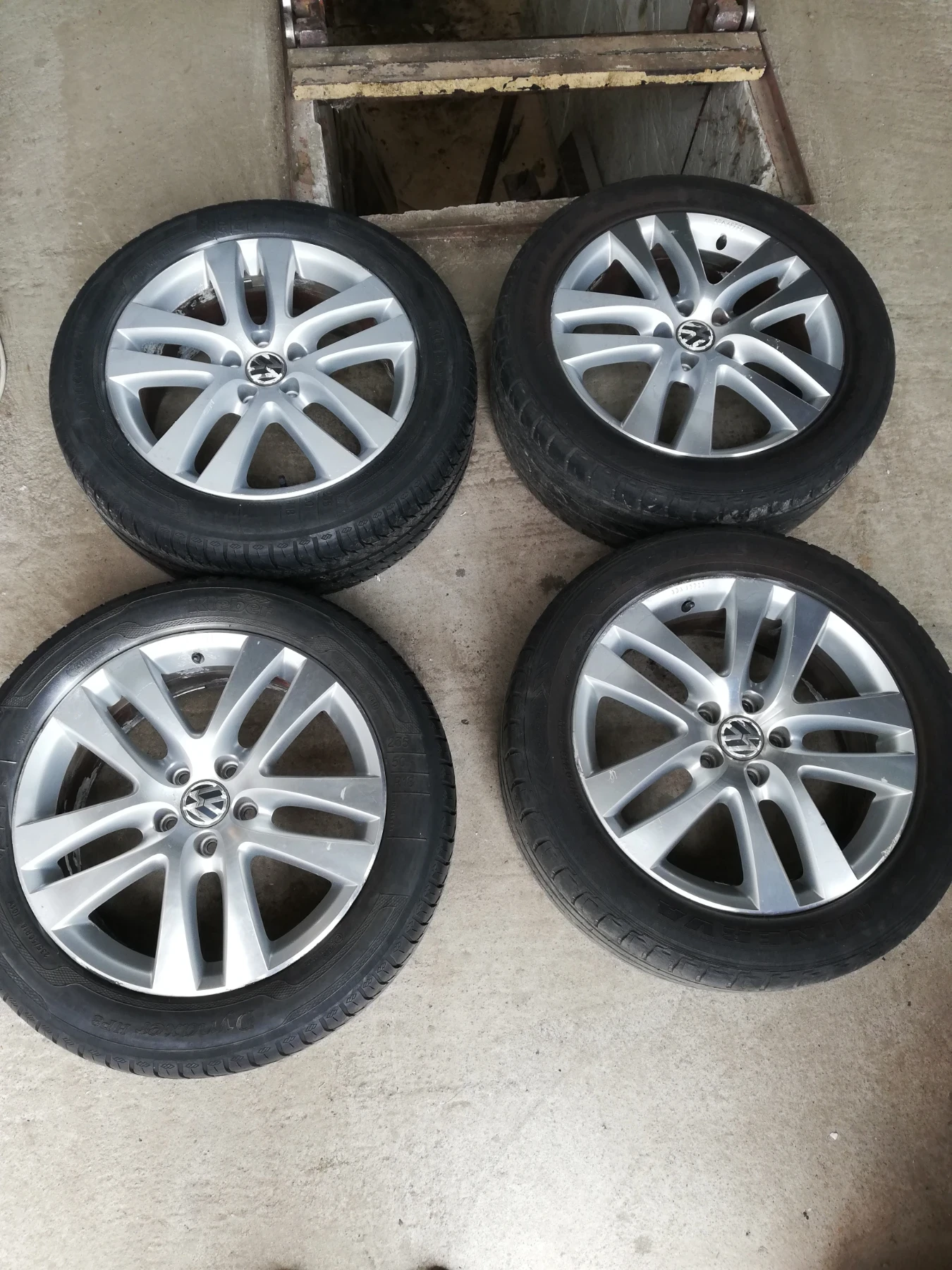    235/50R18 | Mobile.bg   1