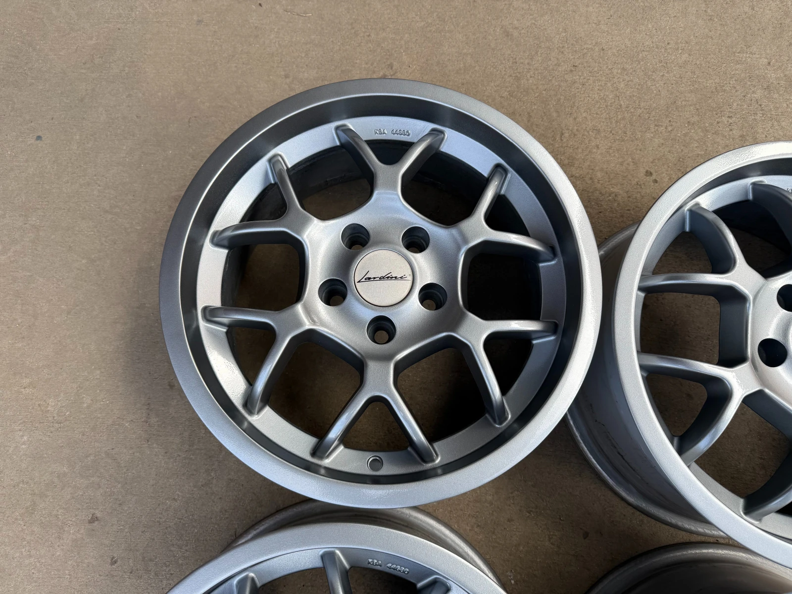 ������ | Mobile.bg � ����������� 6