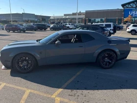Dodge Challenger SRT Hellcat Redeye Widebody * АВТОКРЕДИТ*  | Auto.bg — изображение 2