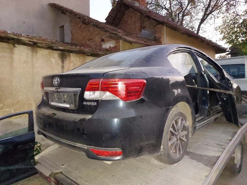 Toyota Avensis 2.0d, снимка 7 - Автомобили и джипове - 38465808