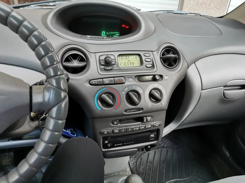 Toyota Yaris, снимка 7 - Автомобили и джипове - 47164243