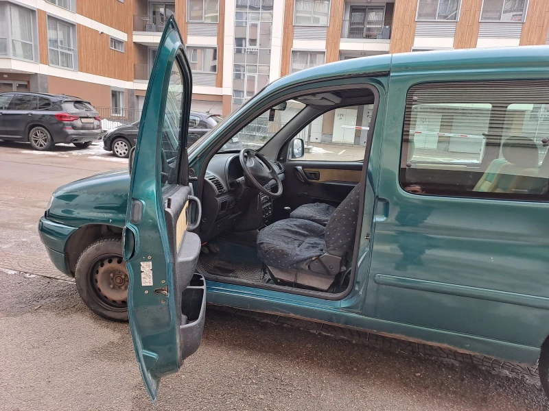 Citroen Berlingo, снимка 3 - Автомобили и джипове - 48627623