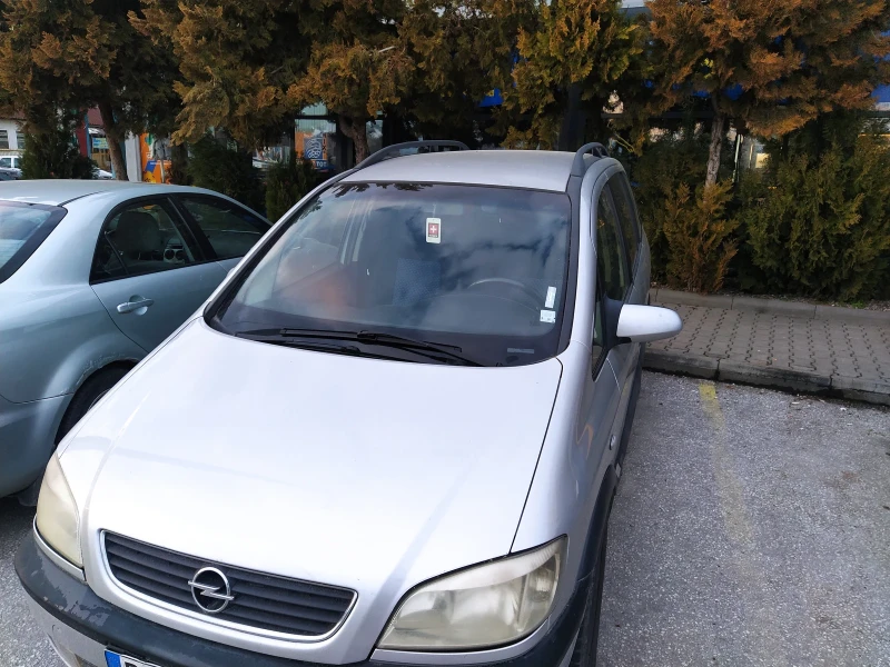 Opel Zafira, снимка 1 - Автомобили и джипове - 49355141