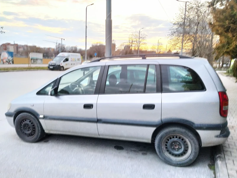 Opel Zafira, снимка 3 - Автомобили и джипове - 49355141