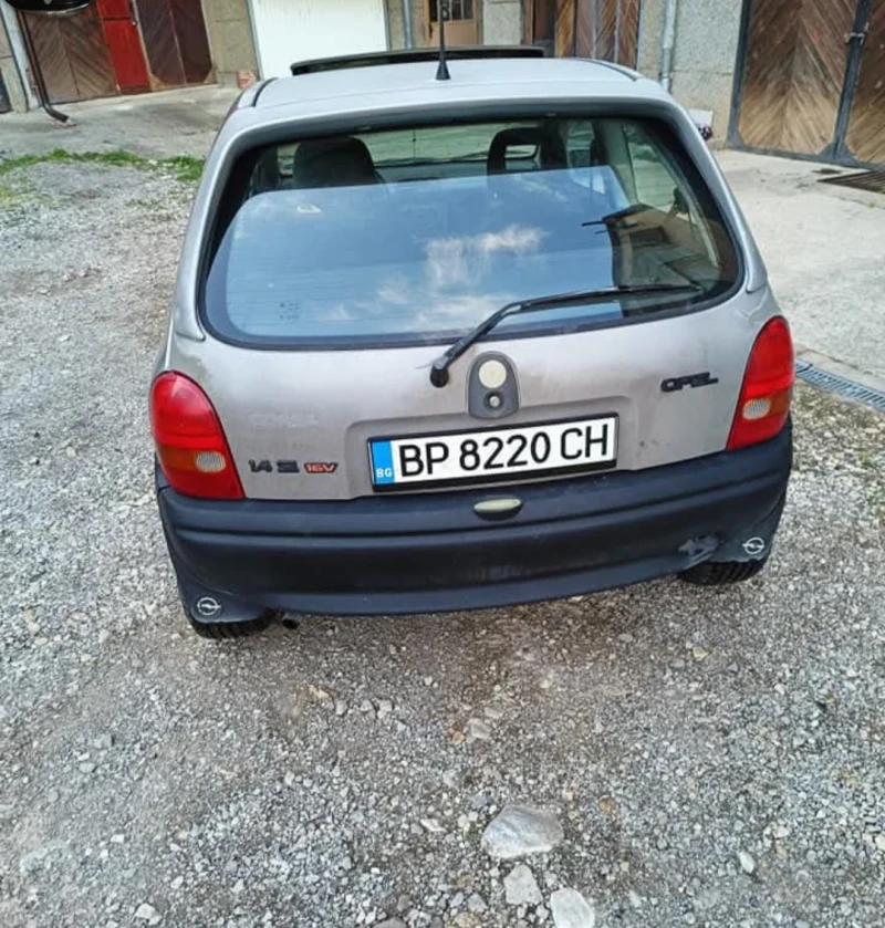 Opel Corsa Б 1.4си Спорт, снимка 6 - Автомобили и джипове - 49380667