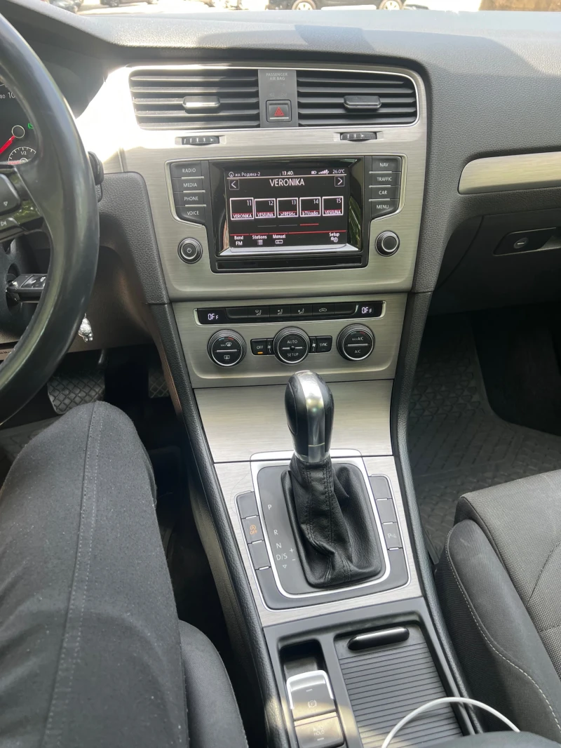 VW Golf, снимка 5 - Автомобили и джипове - 51674878