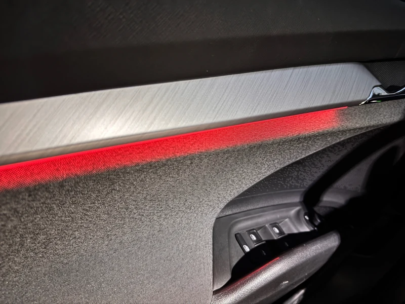 Skoda Enyaq Гаранционен до 04.2032 или 160 000км, снимка 14 - Автомобили и джипове - 52427364