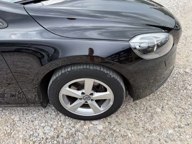 Volvo V40 2, 0D НОВ ВНОС !! НАВИГАЦИЯ !! , снимка 15 - Автомобили и джипове - 51548642