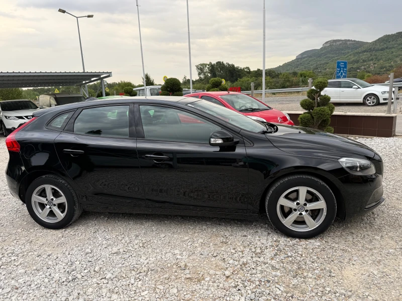 Volvo V40 2, 0D НОВ ВНОС !! НАВИГАЦИЯ !! , снимка 2 - Автомобили и джипове - 51548642