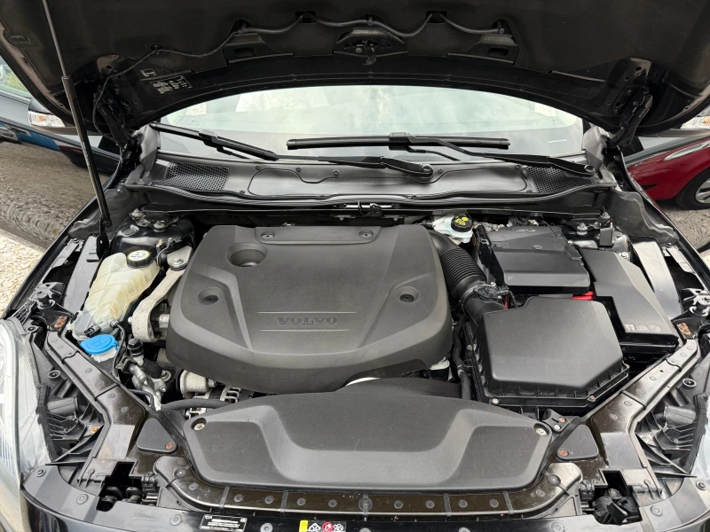 Volvo V40 2, 0D НОВ ВНОС !! НАВИГАЦИЯ !! , снимка 16 - Автомобили и джипове - 51548642