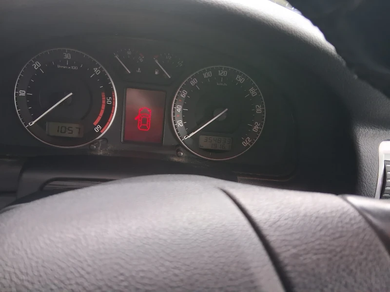 Skoda Superb, снимка 11 - Автомобили и джипове - 52084769