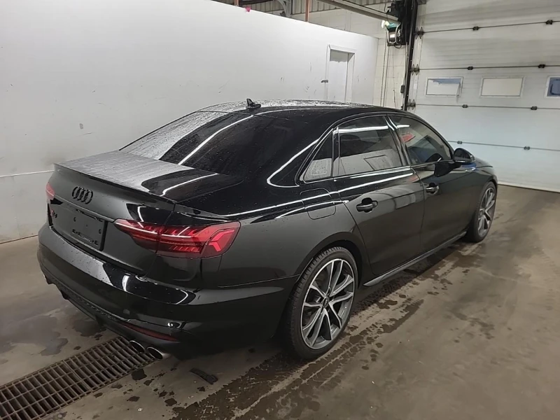 Audi S4 Distronic* Подгрев* Matrix* Шибедах* , снимка 4 - Автомобили и джипове - 52317819