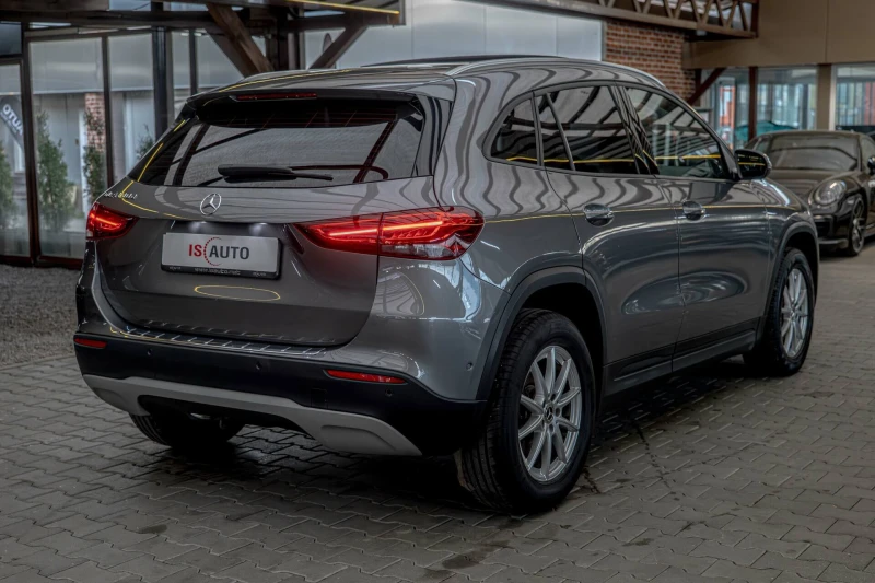 Mercedes-Benz GLA 180 d/Virtual/Панорама/Подгрев/Thermatic/8g Tronic, снимка 5 - Автомобили и джипове - 52797653