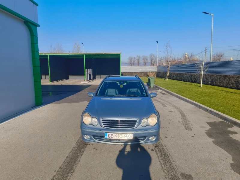 Mercedes-Benz C 200 Фейслифт , снимка 2 - Автомобили и джипове - 52801265