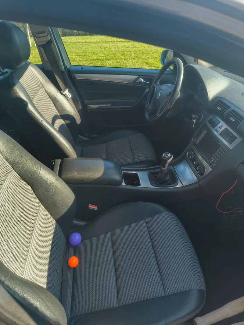 Mercedes-Benz C 200 Фейслифт , снимка 10 - Автомобили и джипове - 52801265