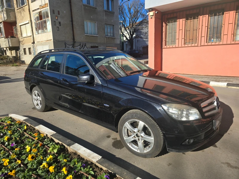 Mercedes-Benz C 220, снимка 2 - Автомобили и джипове - 53265444