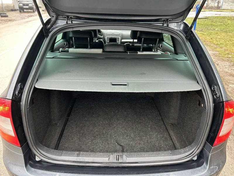 Skoda Octavia VRS 2.0TDI 170 DSG, снимка 13 - Автомобили и джипове - 53416829