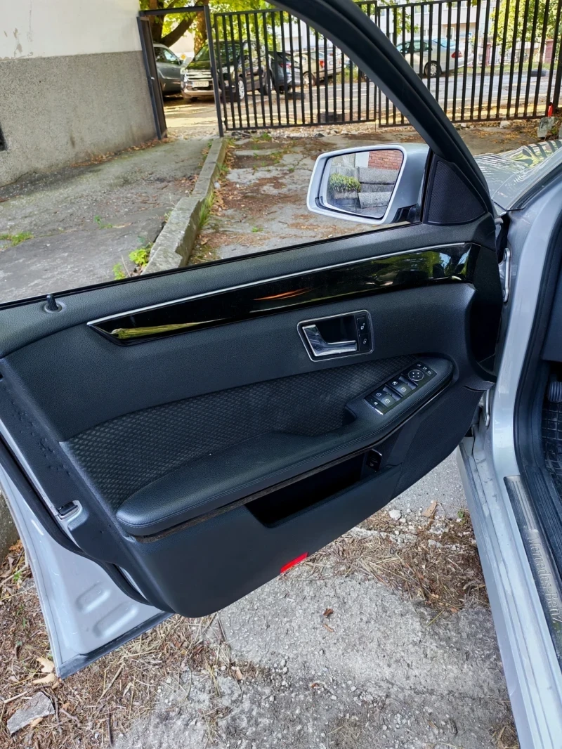 Mercedes-Benz E 350, снимка 8 - Автомобили и джипове - 55597481