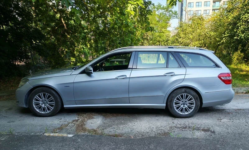 Mercedes-Benz E 350, снимка 5 - Автомобили и джипове - 55597481
