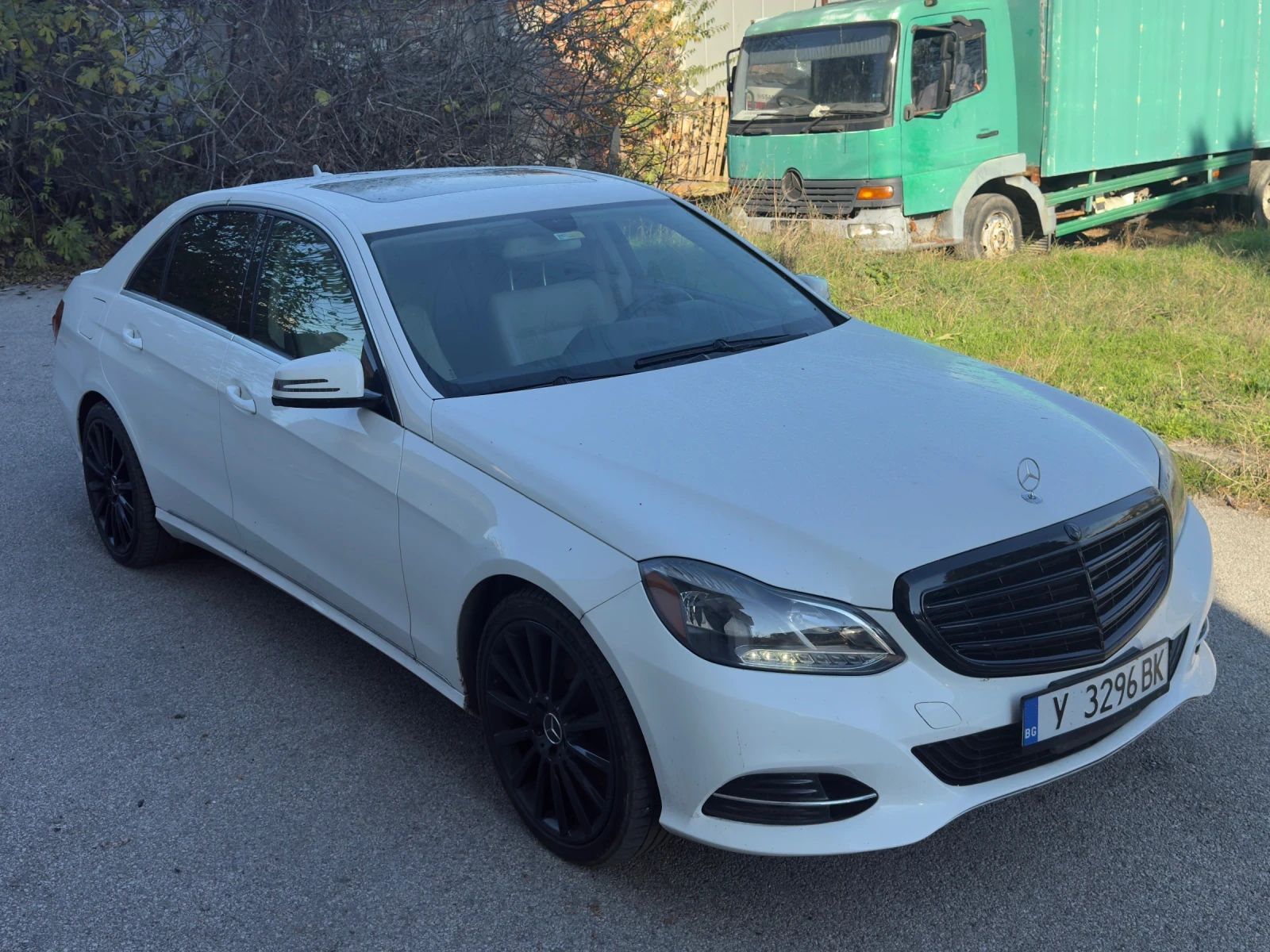 Mercedes-Benz E 350 - 79.500KM / КАСКО / ПОДГРЕВИ / ПАМЕТ, снимка 1