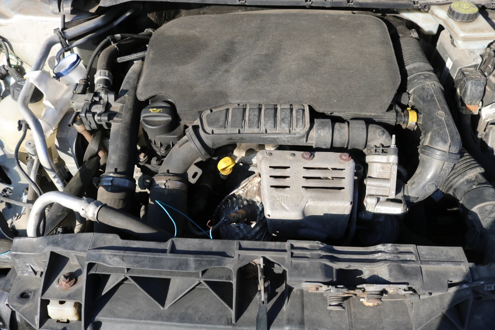 Peugeot 308 1.2 e-THP | Mobile.bg   15