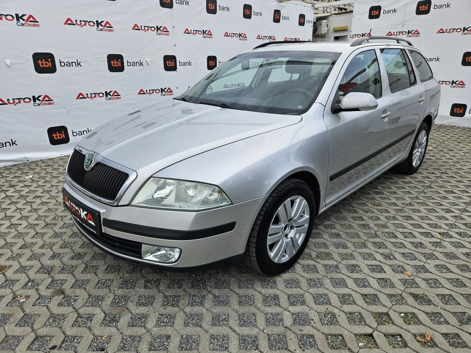 Skoda Octavia 1.9TDI-105кс= АВТОПИЛОТ= НАВИ= КАМЕРА= КЛИМАТРОНИК - изображение 6