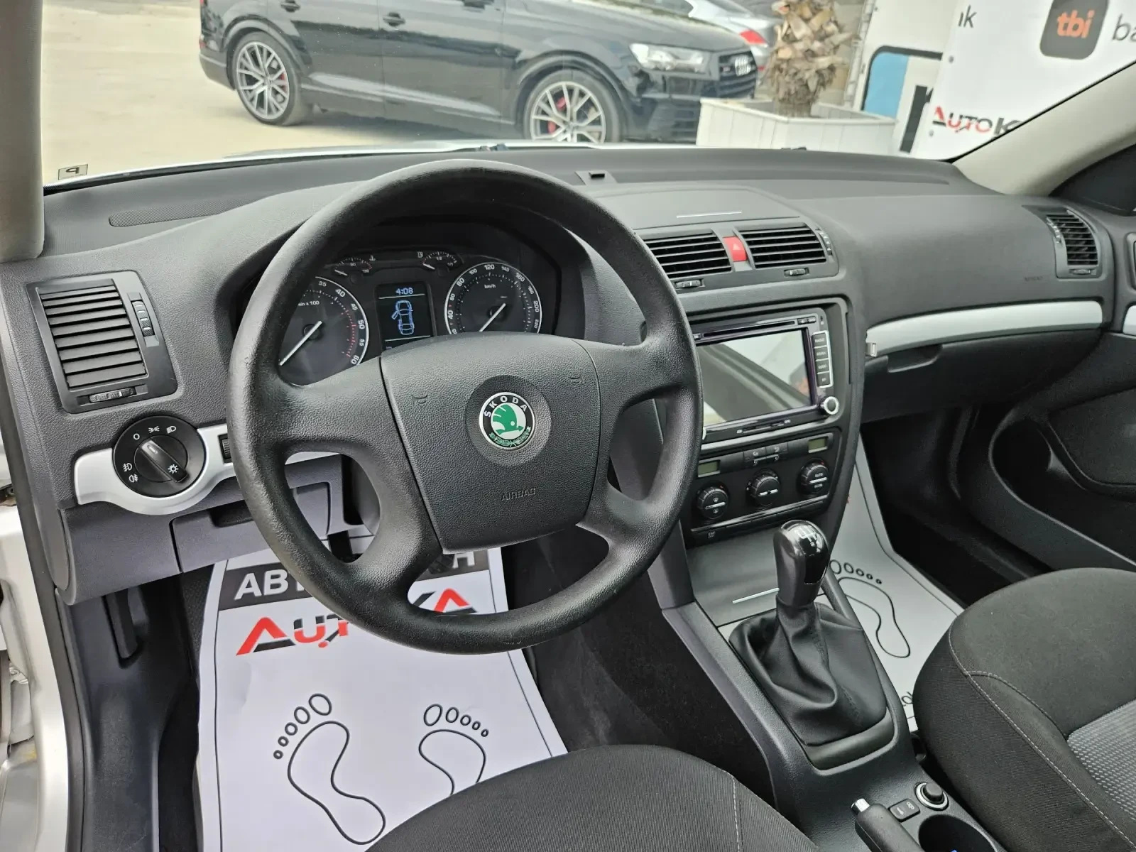 Skoda Octavia 1.9TDI-105кс= АВТОПИЛОТ= НАВИ= КАМЕРА= КЛИМАТРОНИК - изображение 8