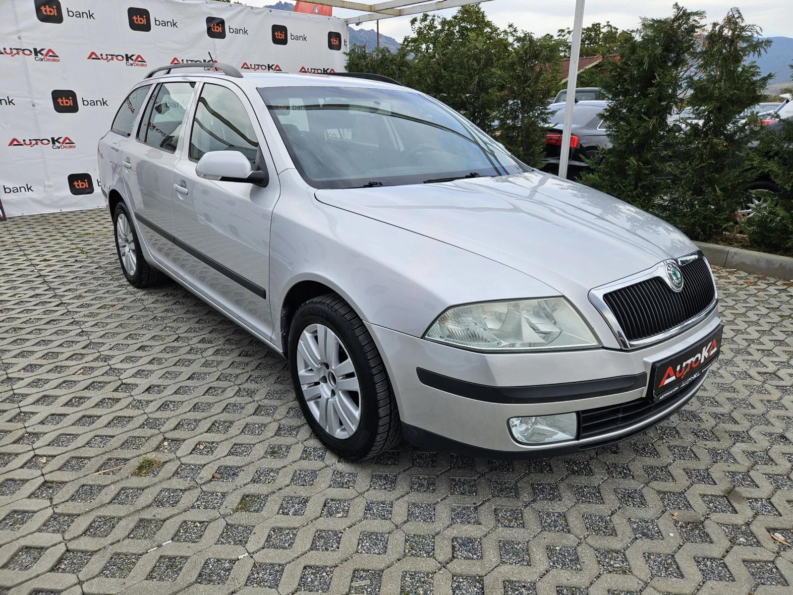 Skoda Octavia 1.9TDI-105кс= АВТОПИЛОТ= НАВИ= КАМЕРА= КЛИМАТРОНИК - изображение 2