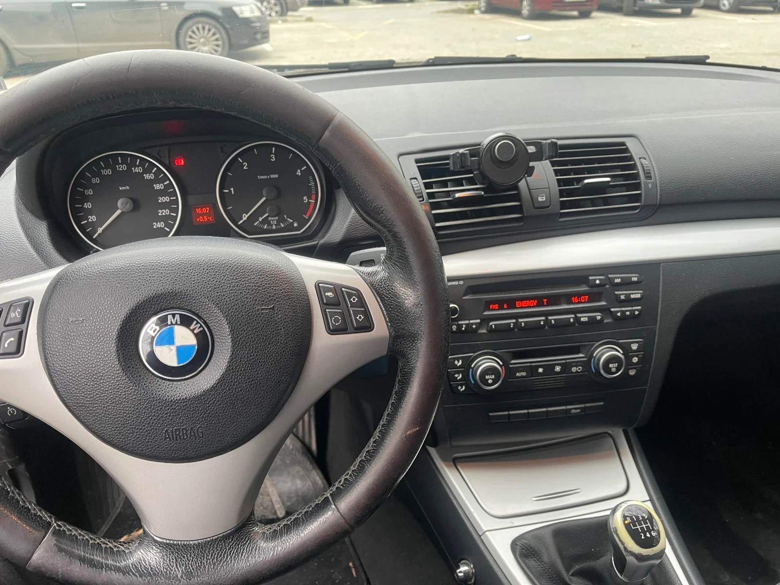 BMW 118 2.0 TDI  - изображение 7