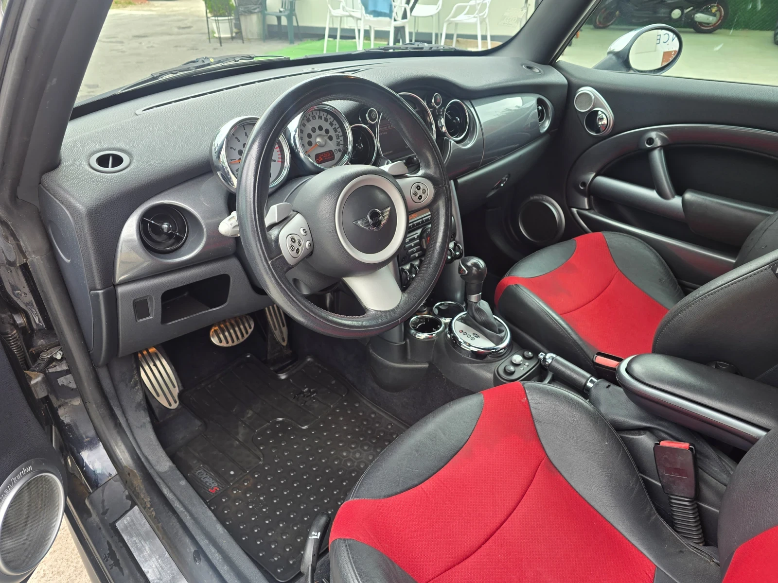 Mini Cooper s cabrio Автомат  Всички екстри - изображение 8
