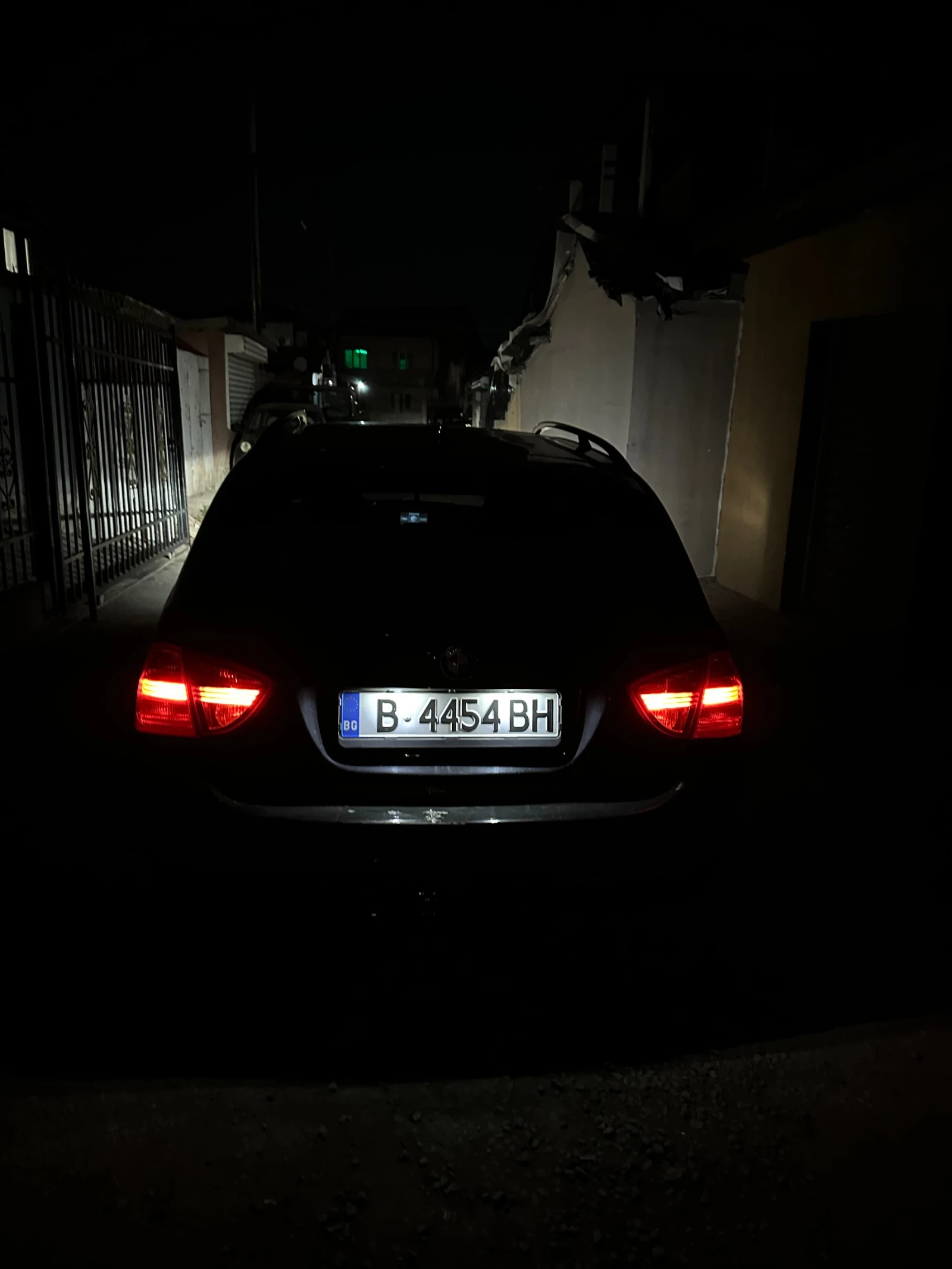 BMW 320  - изображение 9
