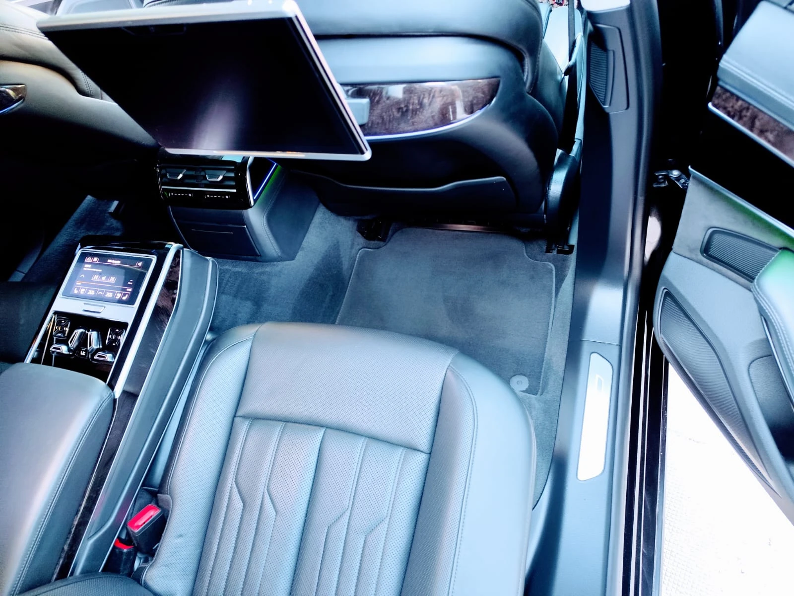 Audi A8  - изображение 10
