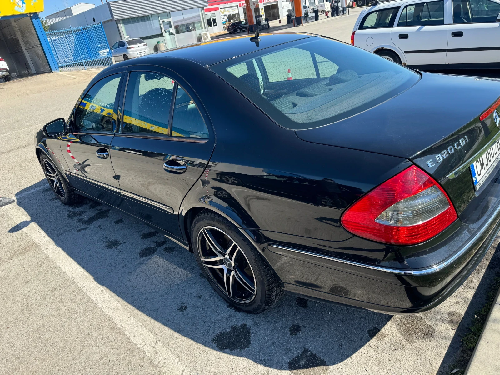 Mercedes-Benz E 320 AIRMATIC FACELIFT - изображение 6