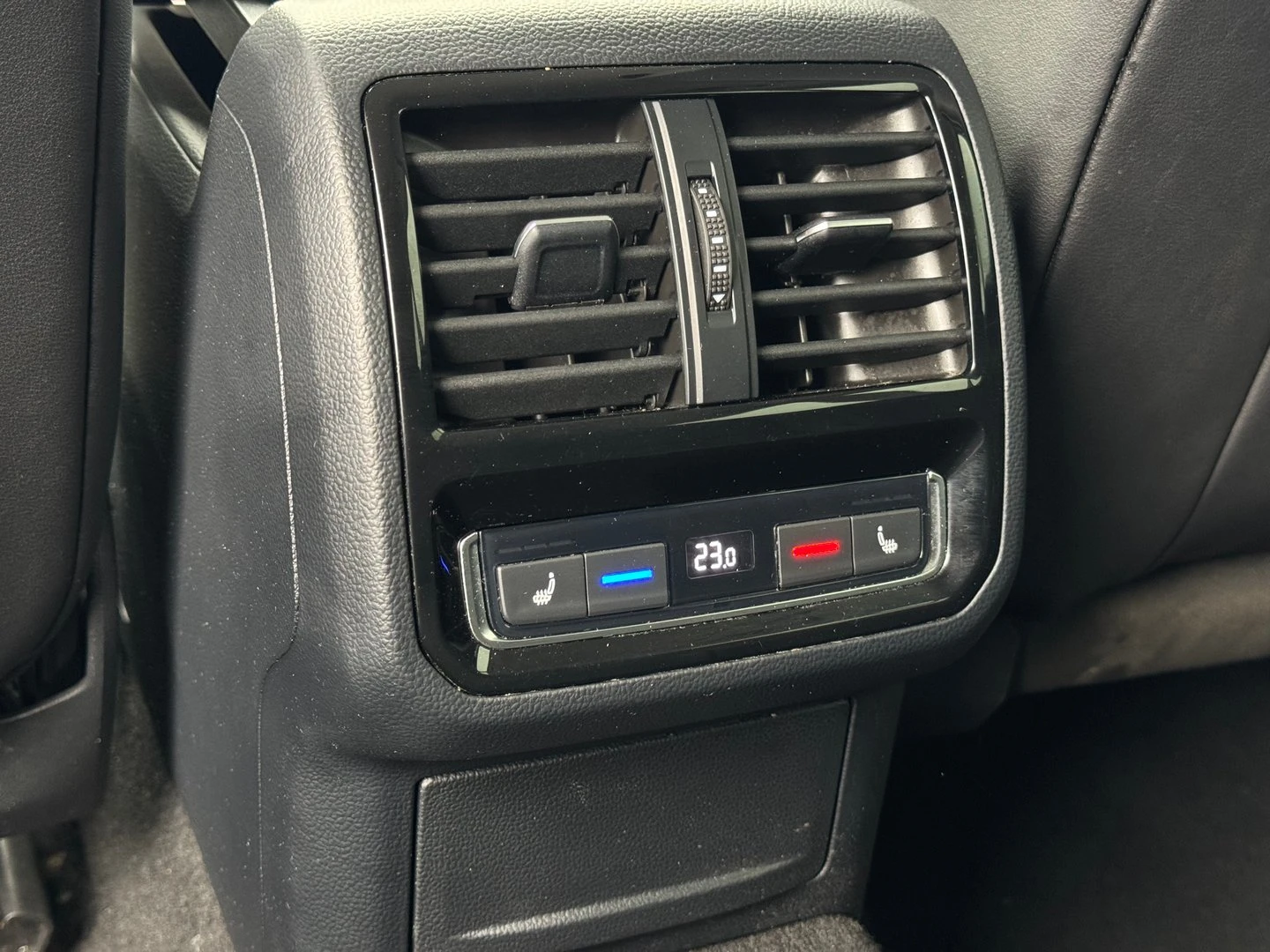 VW Arteon Elegance 2.0 TDI SCR DSG | Mobile.bg � ����������� 16