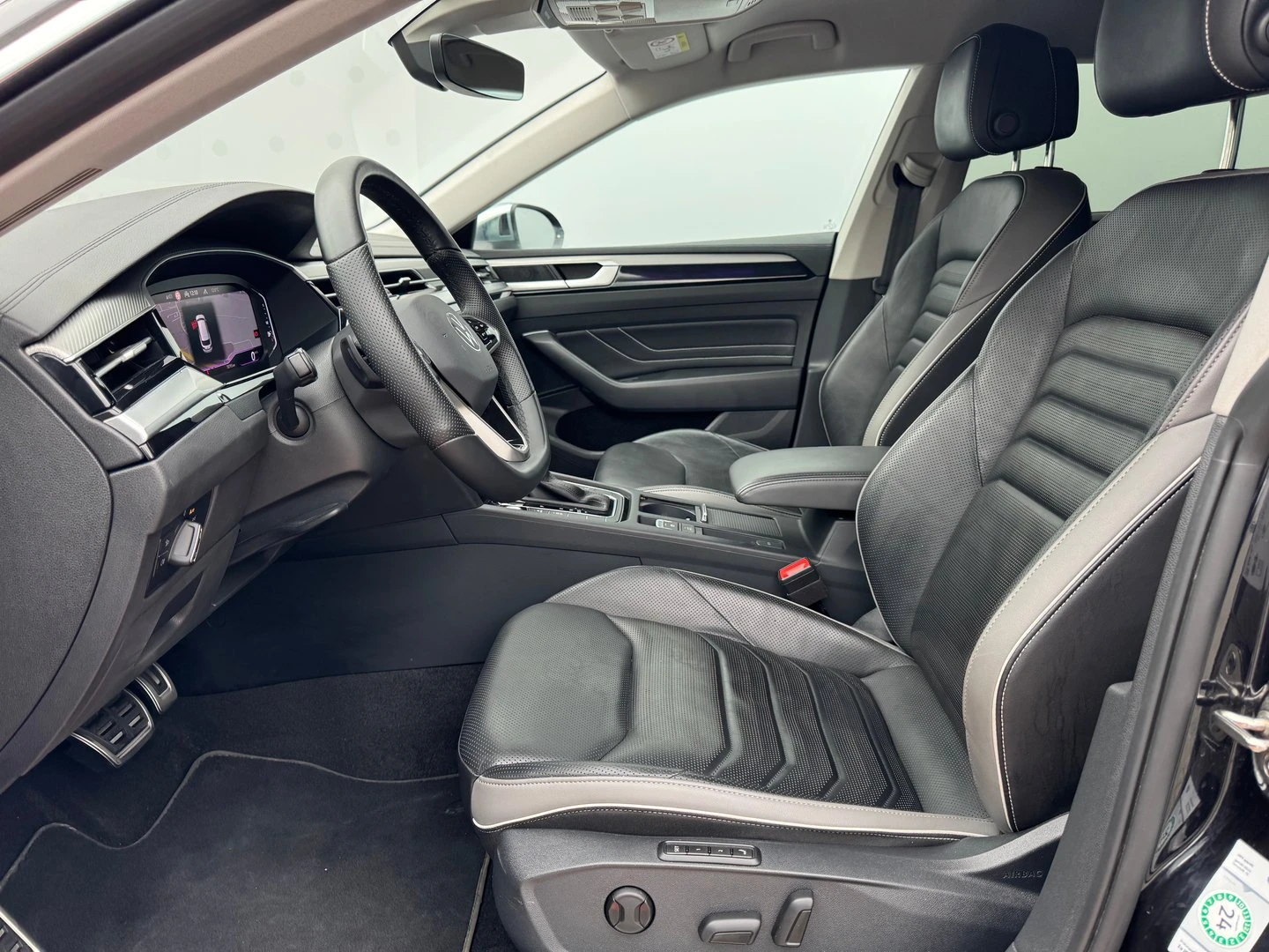 VW Arteon Elegance 2.0 TDI SCR DSG - изображение 5