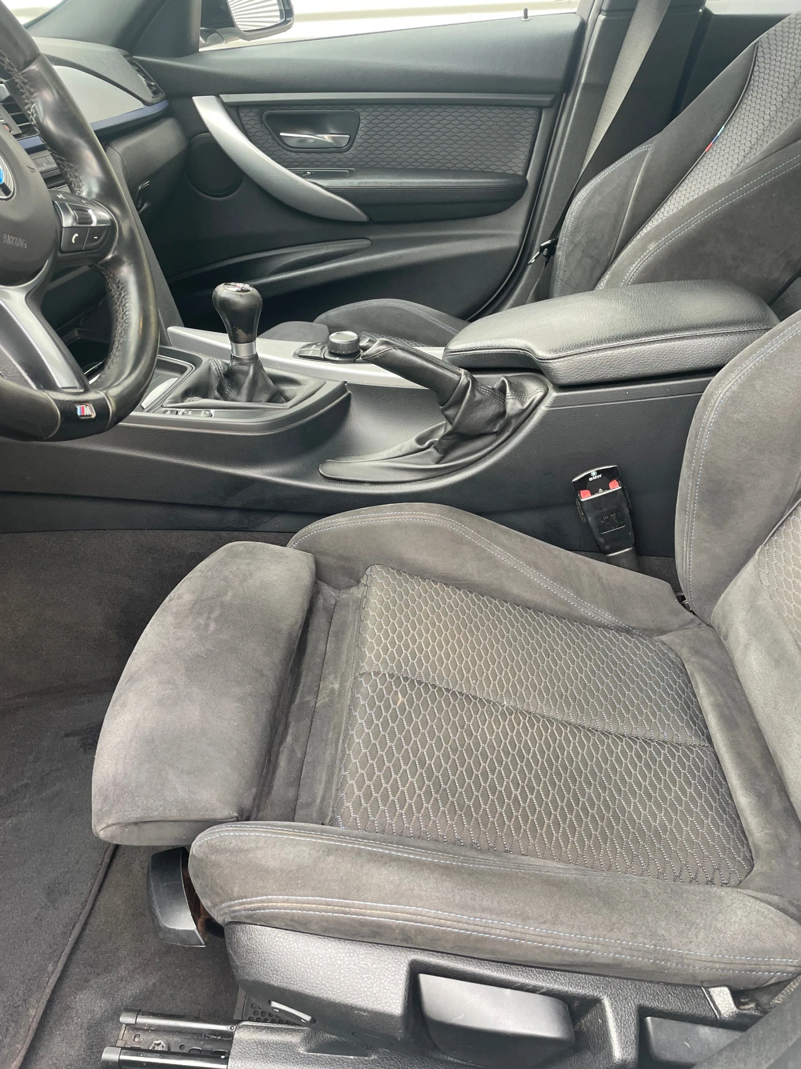 BMW 318 - 2.0 143 🔝 | Mobile.bg   11