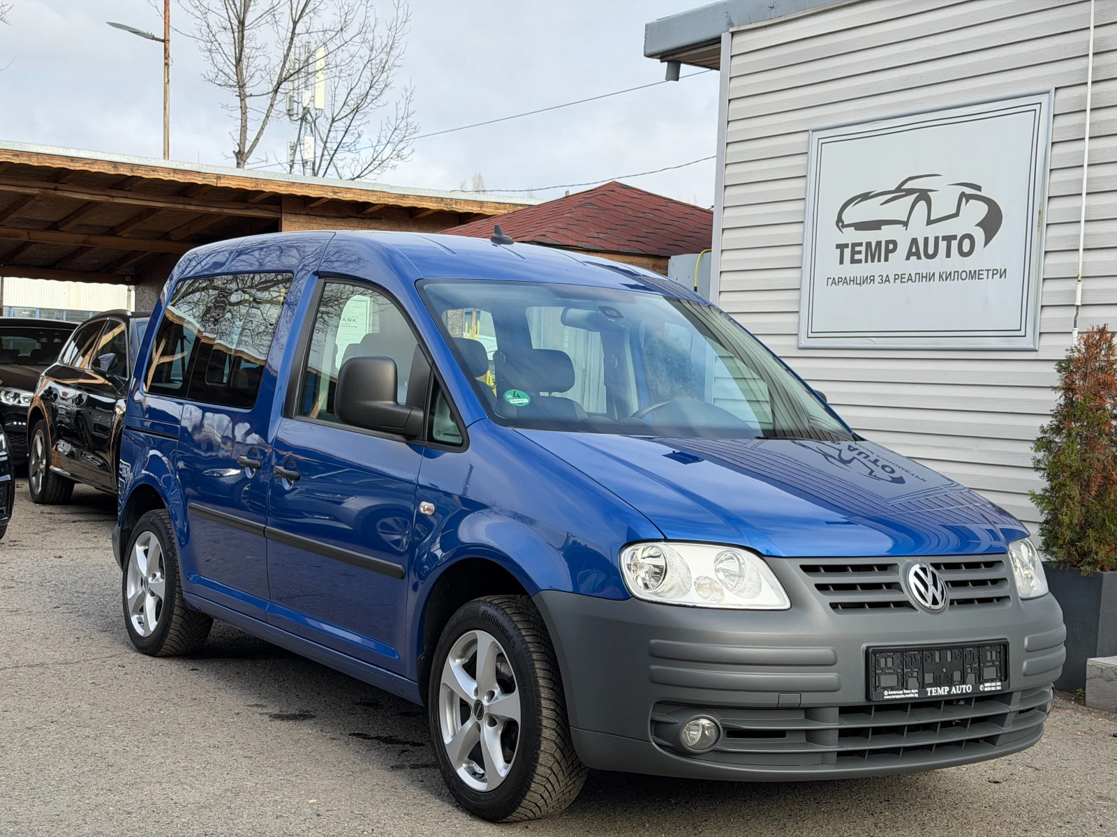 VW Caddy 2.0i EcoFuel (7-местен)ПЪЛНА ИСТОРИЯ В VW - изображение 3