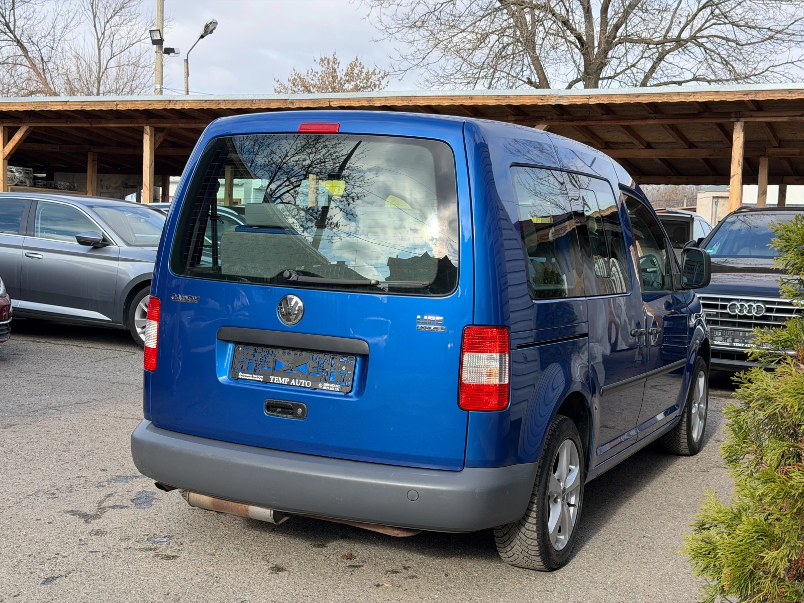 VW Caddy 2.0i EcoFuel (7-местен)ПЪЛНА ИСТОРИЯ В VW - изображение 4