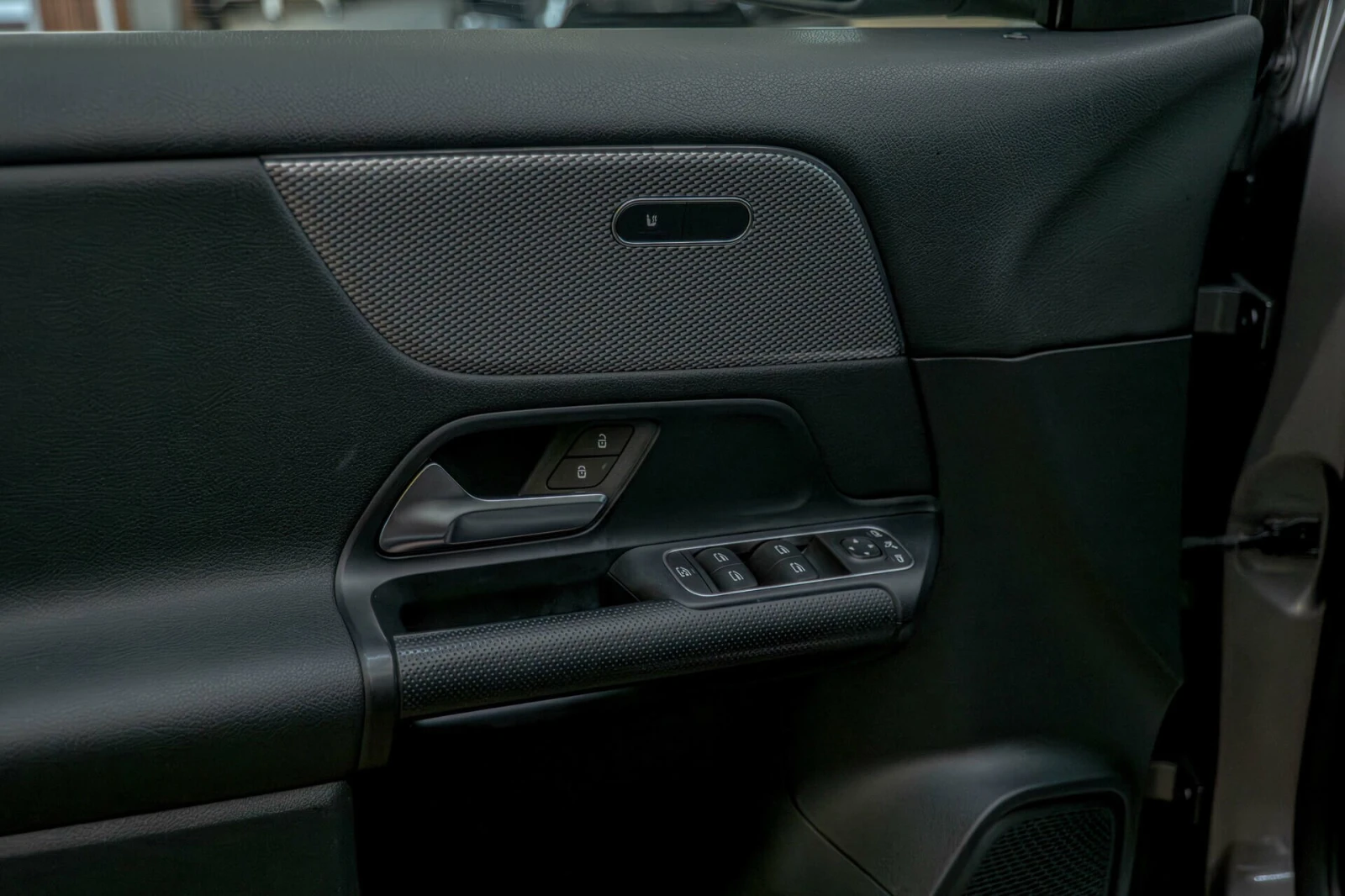 Mercedes-Benz GLA 180 d/Virtual/��������/�������/Thermatic/8g Tronic | Mobile.bg � ����������� 10