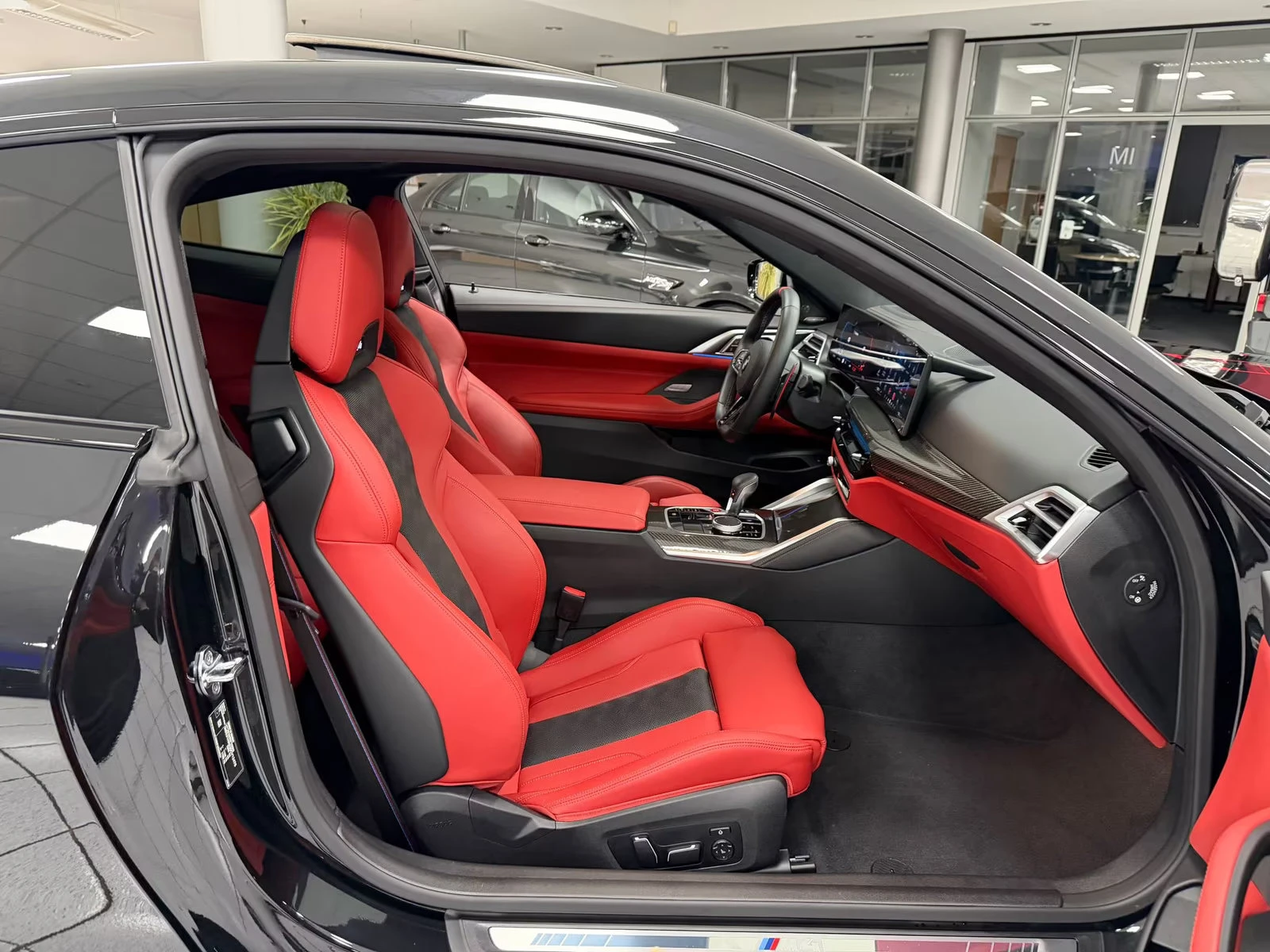 BMW M4 COMP/xDRIVE/530HP/���/CARBON/H&K/360/PANO/HUD/186z | Mobile.bg � ����������� 11