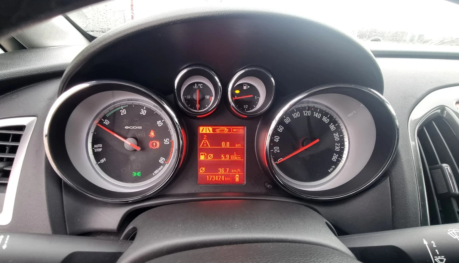 Opel Astra 1.7d ecoflex 110k.c., снимка 14 - Автомобили и джипове - 53944377