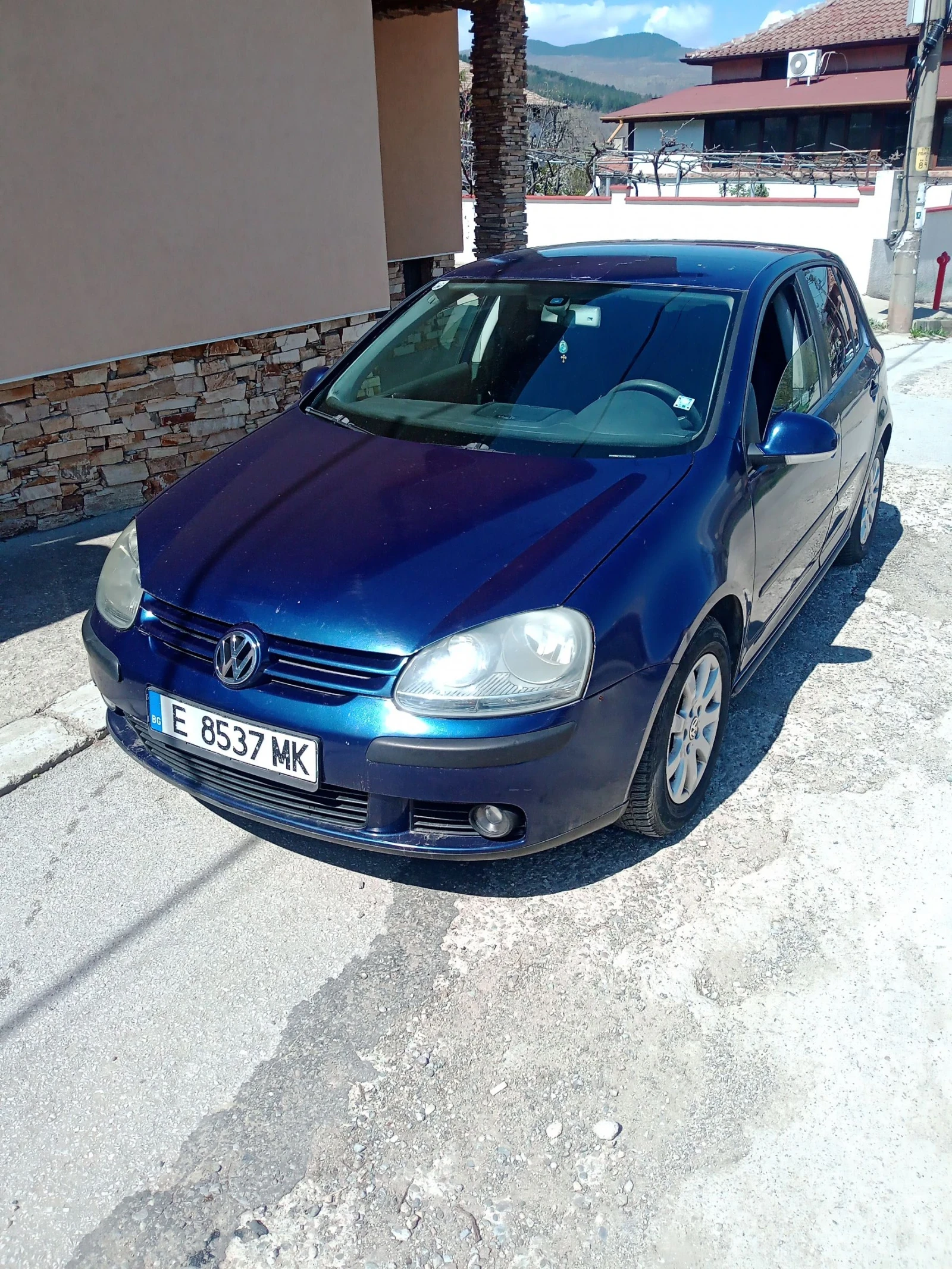 VW Golf 1.9 tdi, снимка 2 - Автомобили и джипове - 54114371