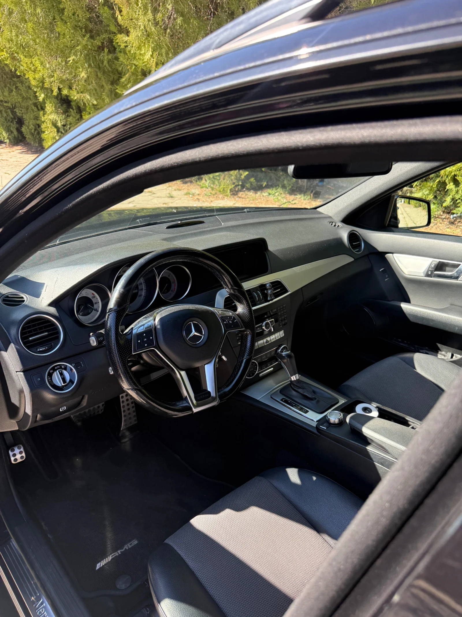 Mercedes-Benz C 220 CDI AMG, снимка 8 - Автомобили и джипове - 54139147