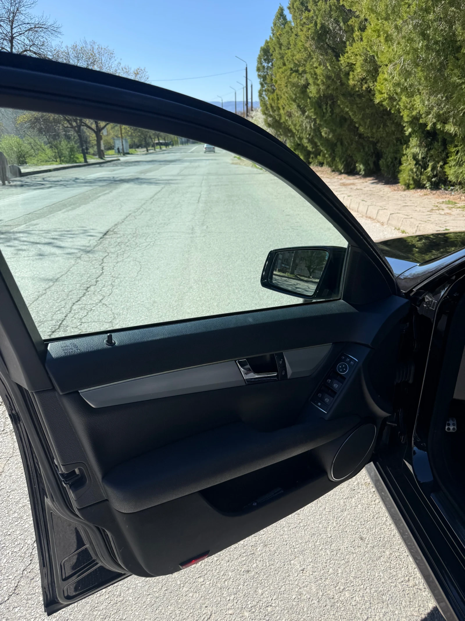 Mercedes-Benz C 220 CDI AMG, снимка 15 - Автомобили и джипове - 54139147