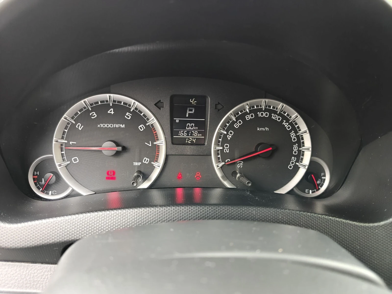 Suzuki Swift 1.3 Automatic, снимка 8 - Автомобили и джипове - 54378546
