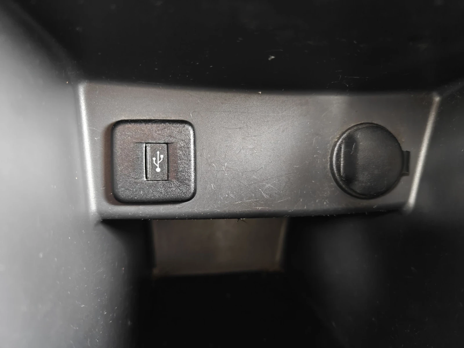 Suzuki Swift 1.3 Automatic, снимка 9 - Автомобили и джипове - 54378546