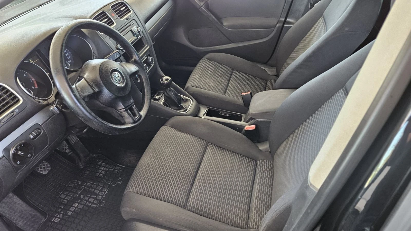VW Golf, снимка 11 - Автомобили и джипове - 54397070